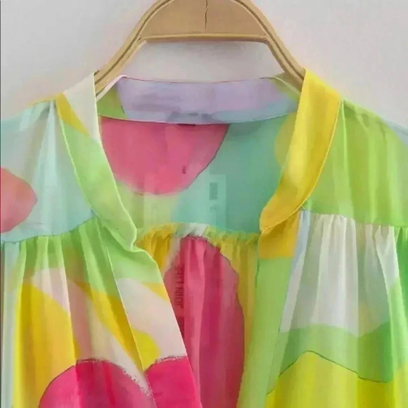 chiffon Blouse - Picture 5 of 5